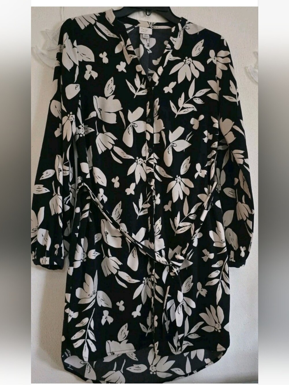 a new day Black and White Floral Button-Front Tunic